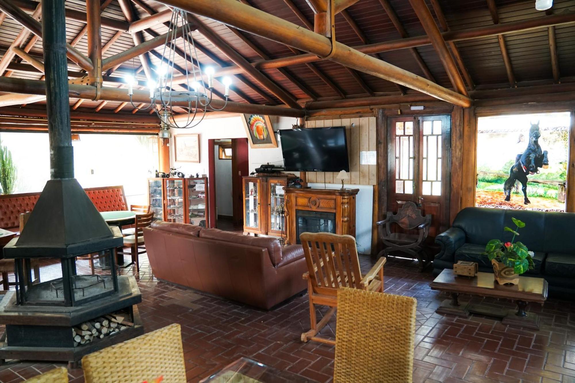 Hotel Fazenda Poços de Caldas Buitenkant foto